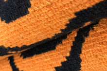 画像をギャラリービューアに読み込む, L 302 HI-GRADE TIBETAN TIGER RUG ★ GENUINE TIBET WOOL ★ 100 KNOT HANDMADE (140 × 70 cm)  HIMALAYAN ORANGE / 高级 西藏虎地毯  西藏羊毛 大号 尼泊尔制造 手工艺品 门垫 / ハイグレード チベタンタイガーラグ 大 本物 チベットウール製 カーペット ヒマラヤンオレンジ チベット絨毯 ネパール産 ハンドメイド 高級絨毯 インテリアマット