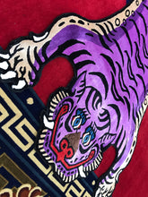 画像をギャラリービューアに読み込む, L 758 VISCOSE ★ TIBETAN TIGER RUG HIMALAYAN LIGHT PURPLE / チベタンタイガーラグ 大 ヴィスコース製 ヒマラヤンパープル 紫色 ネパール産 本物 チベット絨毯 虎柄 フロアマット 手織り ハンドクラフト インテリア カーペット 通販