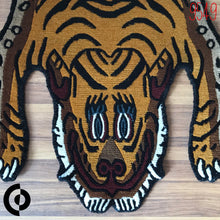画像をギャラリービューアに読み込む, XS WOOL ★ TIBETAN TIGER RUG HIMALAYAN LIGHT BROWN / チベタンタイガーラグ 特小 ヒマラヤンライトブラウン ネパール産 本物 チベット絨毯 虎柄 玄関マット インテリア カーペット