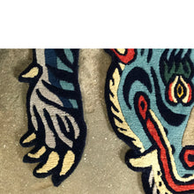 画像をギャラリービューアに読み込む, L β/Prototype WOOL ★ TIBETAN TIGER RUG SPECIAL EDITION HIMALAYAN AQUERIUS BLUE / チベタンタイガーラグ 大 ヒマラヤンアクエリアスブルー ネパール産 本物 チベット絨毯 虎柄 フロアマット インテリア カーペット 通販