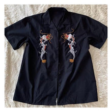 画像をギャラリービューアに読み込む, dragon embroidery short sleeve black shirt / 龍柄 ドラゴン刺繍 スカシャツ 開襟シャツ 総柄シャツ モノトーン シャツワンピースゆったり 半袖シャツ 黒 レディースブラウス トップス 昭和レトロ 原宿 オーバーサイズ 横須賀 韓国 夏物
