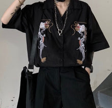 画像をギャラリービューアに読み込む, dragon embroidery short sleeve black shirt / 龍柄 ドラゴン刺繍 スカシャツ 開襟シャツ 総柄シャツ モノトーン シャツワンピースゆったり 半袖シャツ 黒 レディースブラウス トップス 昭和レトロ 原宿 オーバーサイズ 横須賀 韓国 夏物

