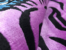 画像をギャラリービューアに読み込む, L 758 VISCOSE ★ TIBETAN TIGER RUG HIMALAYAN LIGHT PURPLE / チベタンタイガーラグ 大 ヴィスコース製 ヒマラヤンパープル 紫色 ネパール産 本物 チベット絨毯 虎柄 フロアマット 手織り ハンドクラフト インテリア カーペット 通販
